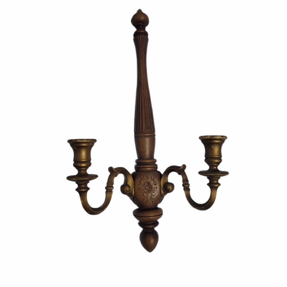‎VINTAGE Syroco Wood two candle engraved holder